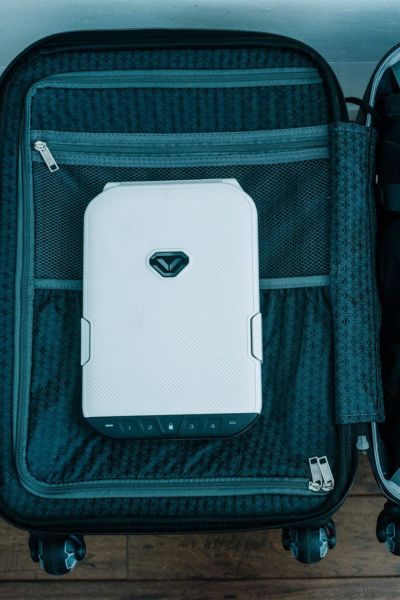 Vaultek LifePod Alphine White + Organizer